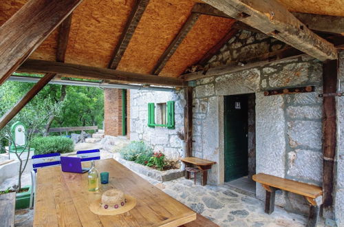 Foto 1 - Authentic Stone House on the Mountain Velebit