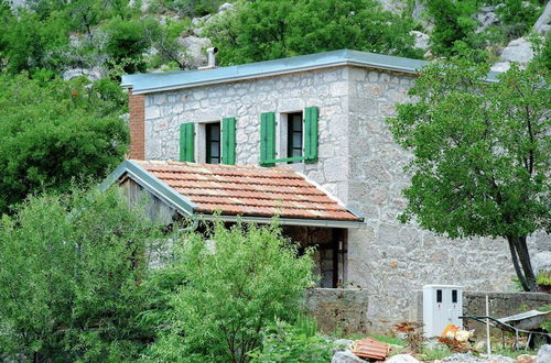 Foto 22 - Authentic Stone House on the Mountain Velebit