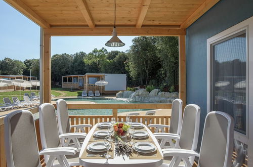 Photo 4 - Comfortable Chalet With 2 Bathrooms Near Rovinj