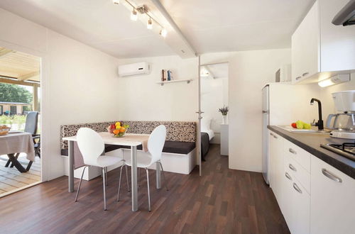 Photo 3 - Comfortable Chalet With 2 Bathrooms Near Rovinj