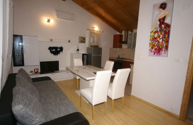 Villa With Private Pool in Trilj, Dalmatia - Foto 8