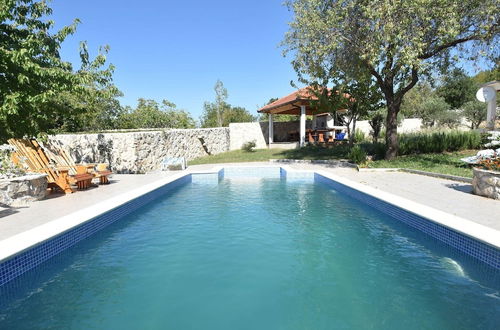 Photo 21 - Luxurious Villa With Private Pool in Trilj, Dalmatia