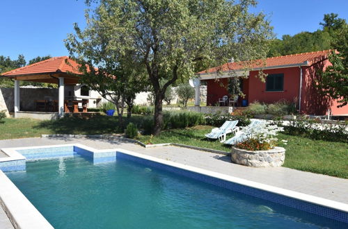 Foto 1 - Villa With Private Pool in Trilj, Dalmatia