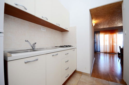 Foto 5 - A7 - apt With 2 Balconies, 5 min Walking to Beach