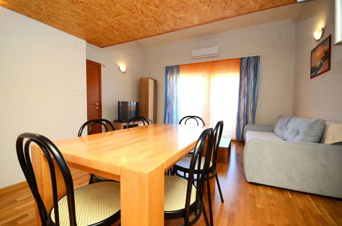 Photo 9 - A7 - apt With 2 Balconies, 5 min Walking to Beach