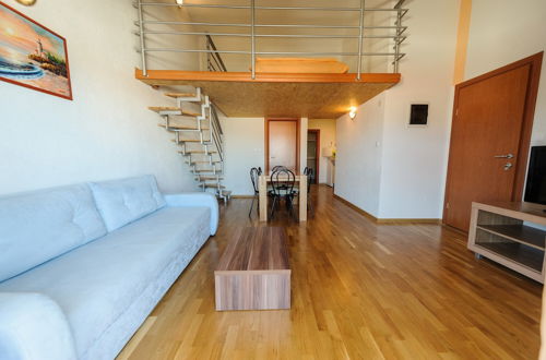 Foto 1 - A7 - apt With 2 Balconies, 5 min Walking to Beach