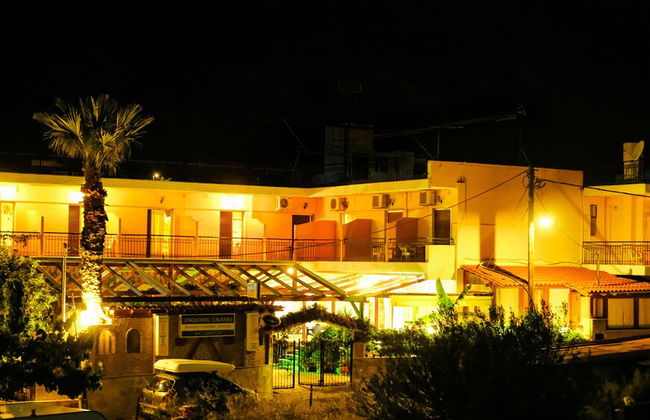 Hotel Galaxias - Foto 1