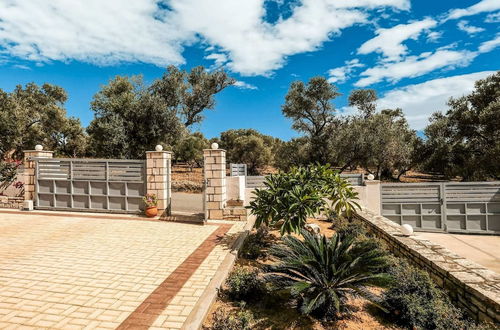 Photo 37 - Beautiful new Large House, Private Pool, Near Beach at Rethymno, NW Coast