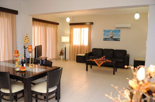 Photo 5 - Three Bedroom Villa With Private Pool and Landscaped Garden Close to the Beach