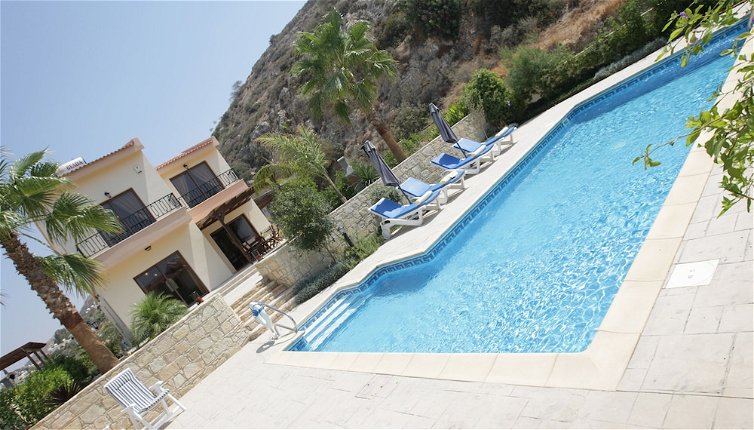 Photo 1 - A Three-bedroom Villa With a Private Pool and Landscaped Garden. Wi-fi