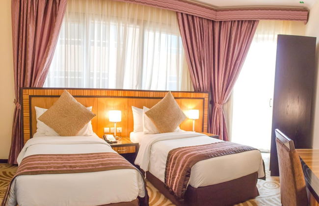 Al Majaz Premiere Hotel Apartment - Photo 12