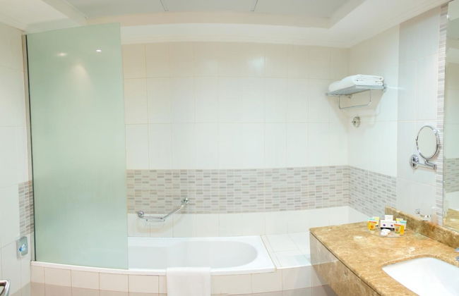Al Majaz Premiere Hotel Apartment - Photo 33