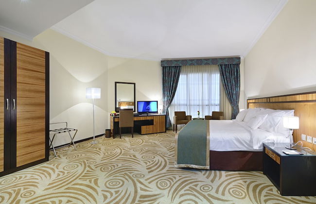 Al Majaz Premiere Hotel Apartment - Photo 9