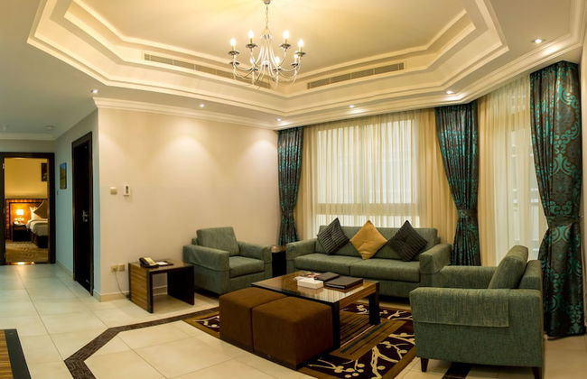 Al Majaz Premiere Hotel Apartment - Photo 22