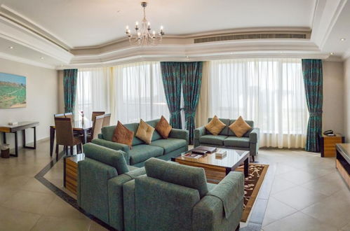 Photo 28 - Al Majaz Premiere Hotel Apartment