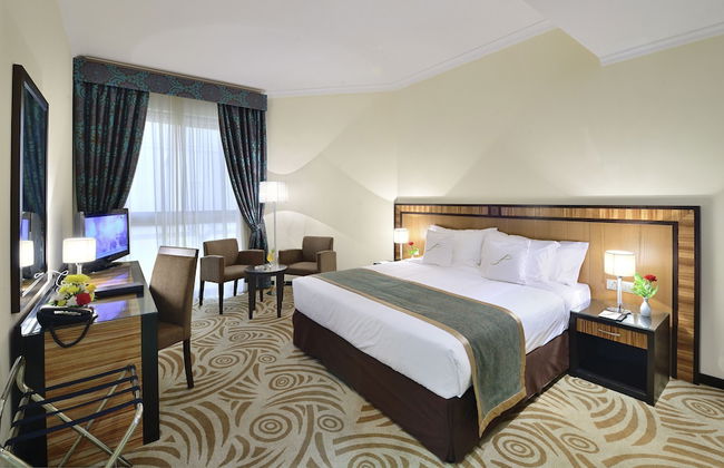 Al Majaz Premiere Hotel Apartment - Photo 3