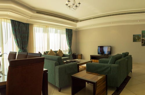 Photo 25 - Al Majaz Premiere Hotel Apartment