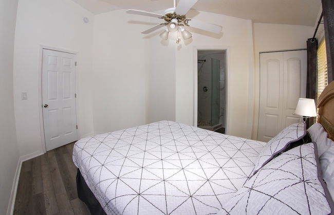 Large Pool With Jacuzzi, Near the Disney Attractions!! - Foto 17