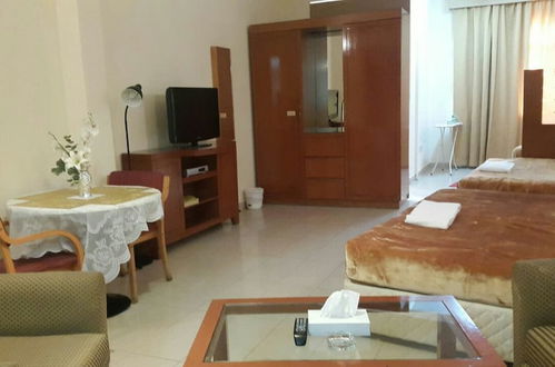 Photo 1 - Al Raien Hotel Apartment