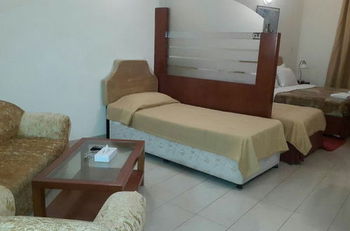 Photo 15 - Al Raien Hotel Apartment