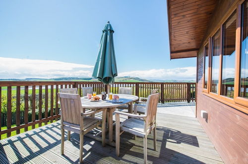 Photo 10 - Barn Lodge With Hot Tub Near Cupar, Fife