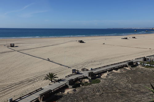 Photo 26 - Modern Apartment Close Near Beach in Portimao, PT