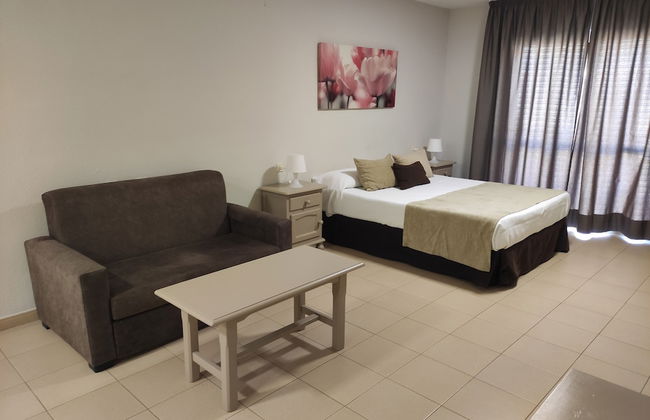 Apartamentos Puerta del Sur - Foto 4