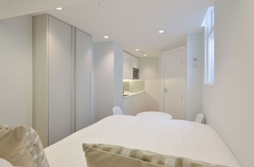 Foto 51 - StayPrime Kensington Serviced Apartments