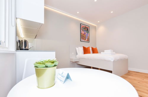 Photo 41 - StayPrime Kensington Serviced Apartments