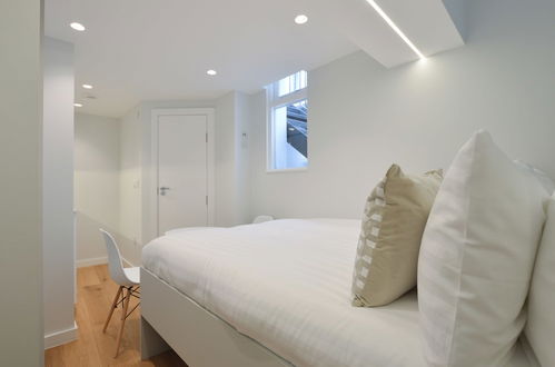 Foto 52 - StayPrime Kensington Serviced Apartments