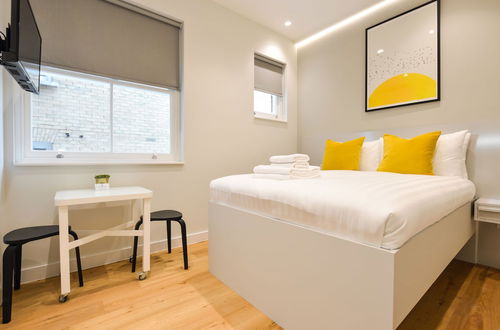 Photo 20 - StayPrime Kensington Serviced Apartments