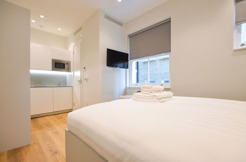 Photo 24 - StayPrime Kensington Serviced Apartments