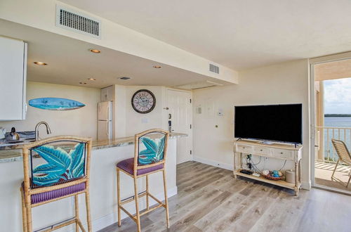 Photo 10 - 3rd Floor Condo at Lovers Key 301