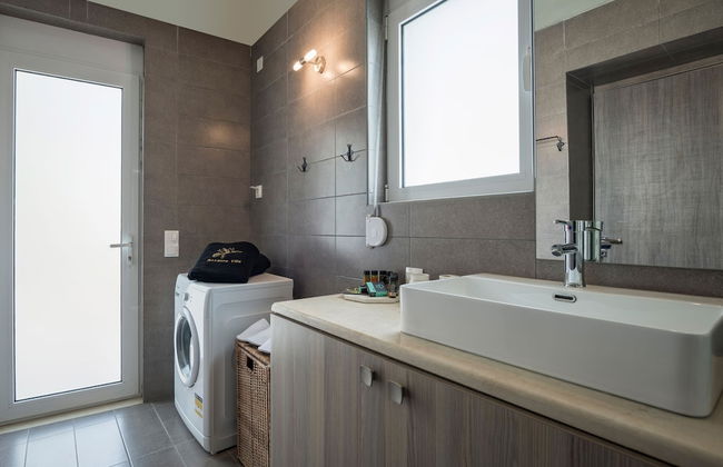 Villa Roxanne - Photo 24