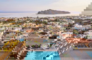 Foto 1 - Caldera Village