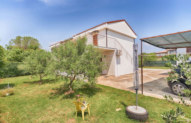 Apartment 1983 - Photo 26