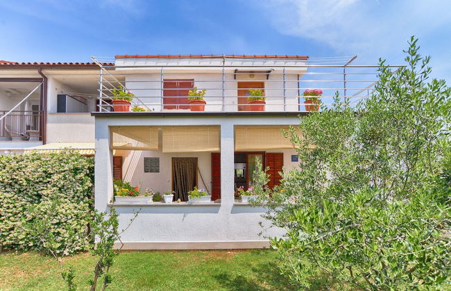 Apartment 1983 - Photo 20