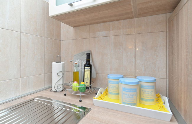 Apartment 1983 - Photo 19