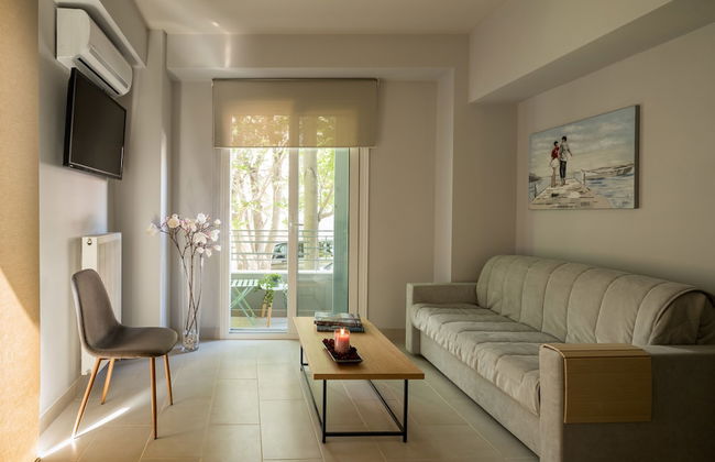 12 Keys Athens Apartments - Photo 1