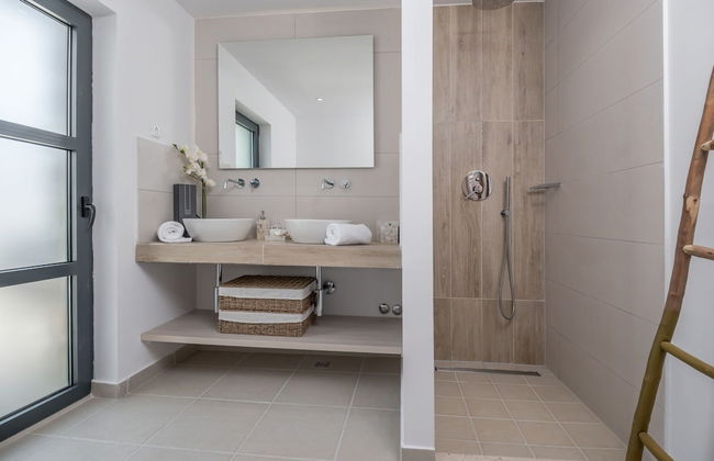 Beachfront Villa Feodora Grande - Foto 42