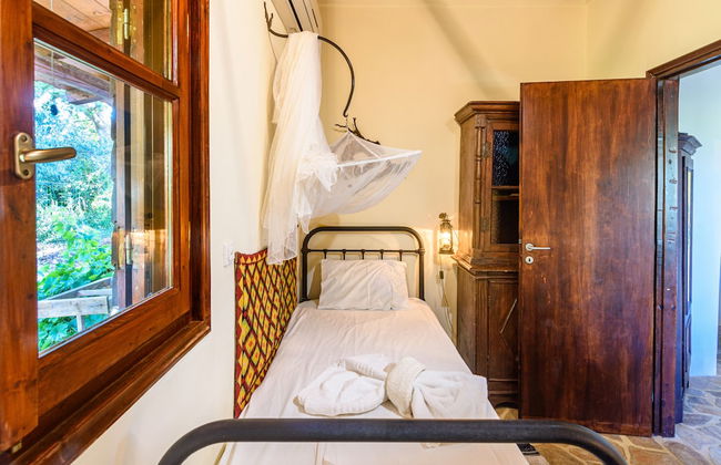 The Fairytale House Seaside Retreat - Photo 7