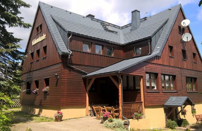 Kammbaude Neuhermsdorf - Foto 1