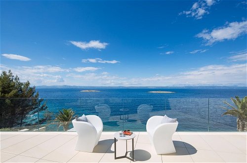 Foto 30 - Luxury Villa Palma de Korkyra with Pool
