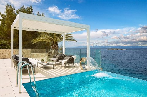 Photo 20 - Luxury Villa Palma de Korkyra with Pool
