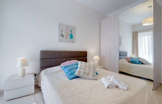 Photo 3 - Seafront LUX Apart inc Pool, Upmarket Area