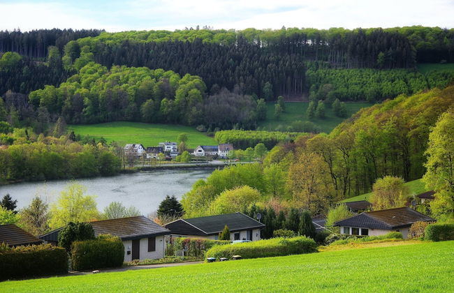 Ruhiger Bungalow am Hennesee mit Terrasse - Foto 35