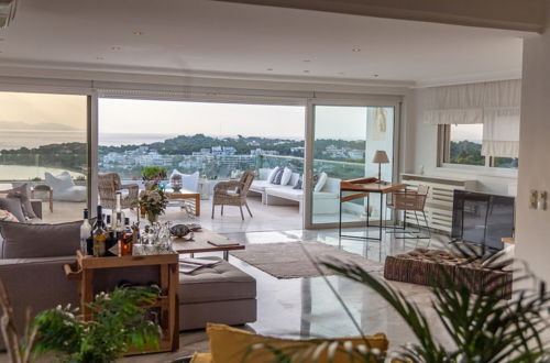 Photo 25 - Vouliagmeni Luxury Seaview Apartment