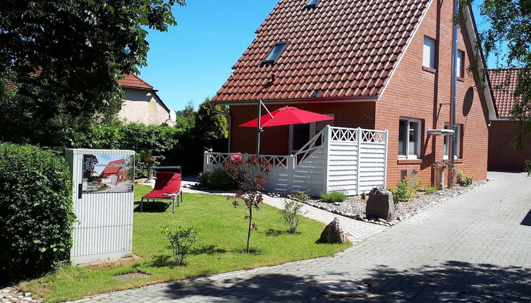 Photo 1 - Modern Holiday Home With Sauna by the sea in Wiek