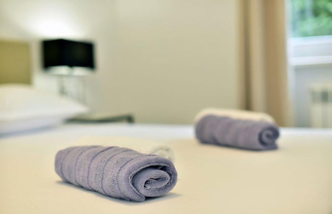 Modern 2bdr Apartment in Old Town- Best Location - Photo 5