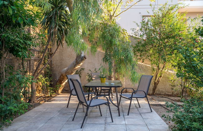 CHROMA Lodge Rafina - Foto 34